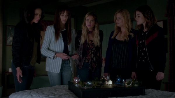 Pretty_Little_Liars_S07E19_WEB-DL_720p_DUAL_WWW_COMANDOTORRENTS_COM_1647.jpg