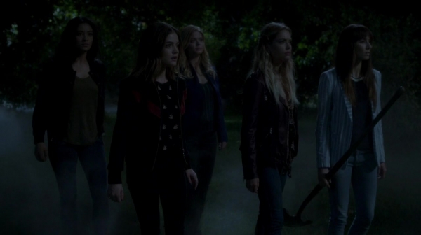 Pretty_Little_Liars_S07E19_WEB-DL_720p_DUAL_WWW_COMANDOTORRENTS_COM_1736.jpg