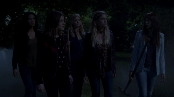 Pretty_Little_Liars_S07E19_WEB-DL_720p_DUAL_WWW_COMANDOTORRENTS_COM_1738.jpg
