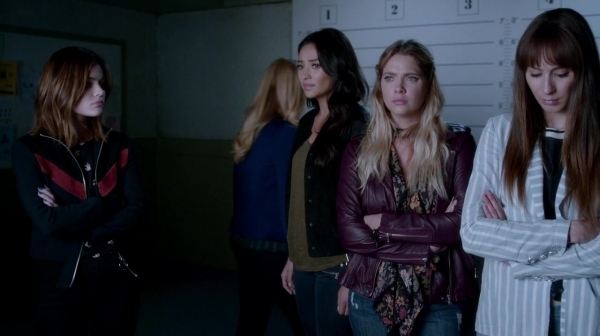 Pretty_Little_Liars_S07E19_WEB-DL_720p_DUAL_WWW_COMANDOTORRENTS_COM_1903.jpg