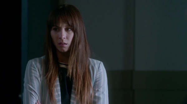 Pretty_Little_Liars_S07E19_WEB-DL_720p_DUAL_WWW_COMANDOTORRENTS_COM_1962.jpg