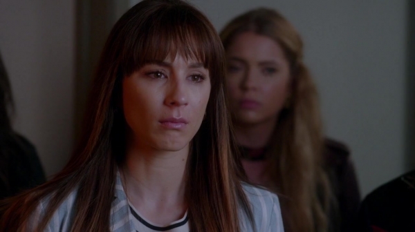 Pretty_Little_Liars_S07E19_WEB-DL_720p_DUAL_WWW_COMANDOTORRENTS_COM_2083.jpg