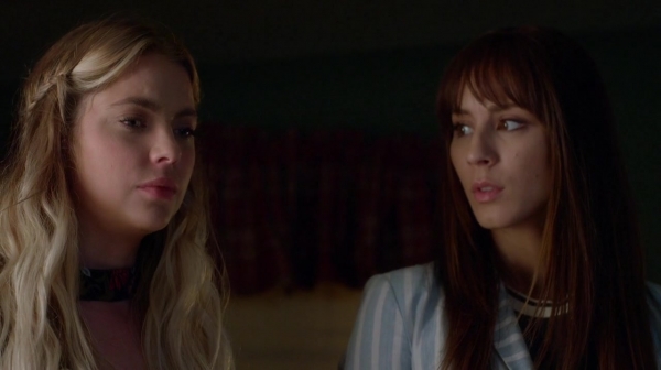Pretty_Little_Liars_S07E19_WEB-DL_720p_DUAL_WWW_COMANDOTORRENTS_COM_2288.jpg