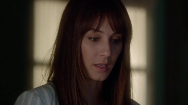 Pretty_Little_Liars_S07E19_WEB-DL_720p_DUAL_WWW_COMANDOTORRENTS_COM_2302.jpg