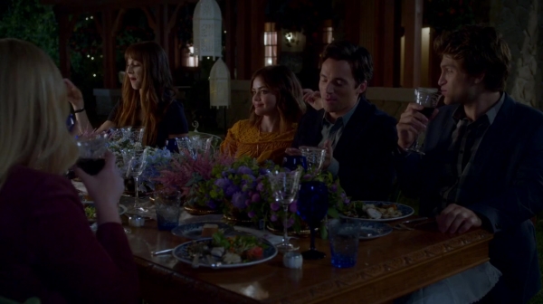 Pretty_Little_Liars_S07E20E21_WEB-DL_720p_DUAL_WWW_COMANDOTORRENTS_COM_0799.jpg