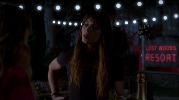 Pretty_Little_Liars_S07E20E21_WEB-DL_720p_DUAL_WWW_COMANDOTORRENTS_COM_0911.jpg