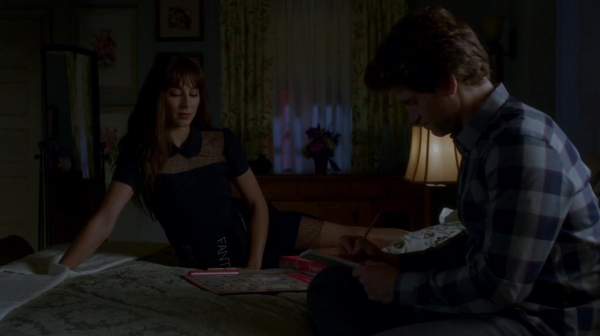 Pretty_Little_Liars_S07E20E21_WEB-DL_720p_DUAL_WWW_COMANDOTORRENTS_COM_1043.jpg