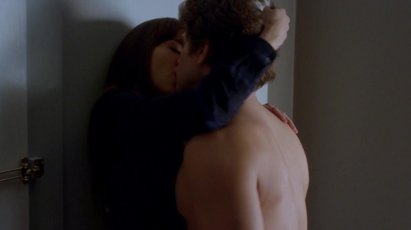 Pretty_Little_Liars_S07E20E21_WEB-DL_720p_DUAL_WWW_COMANDOTORRENTS_COM_2314.jpg