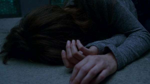 Pretty_Little_Liars_S07E20E21_WEB-DL_720p_DUAL_WWW_COMANDOTORRENTS_COM_2413.jpg