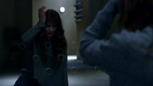 Pretty_Little_Liars_S07E20E21_WEB-DL_720p_DUAL_WWW_COMANDOTORRENTS_COM_2442.jpg