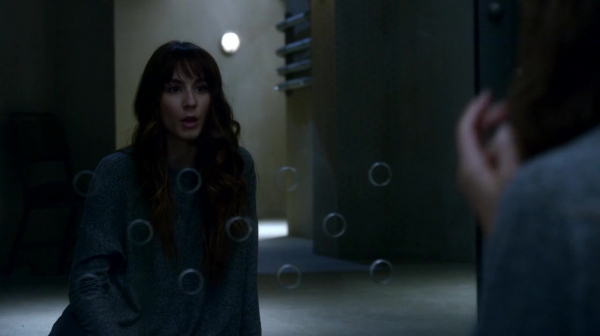 Pretty_Little_Liars_S07E20E21_WEB-DL_720p_DUAL_WWW_COMANDOTORRENTS_COM_2452.jpg