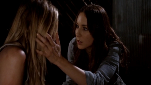 Pretty_Little_Liars_S07E20E21_WEB-DL_720p_DUAL_WWW_COMANDOTORRENTS_COM_2753.jpg