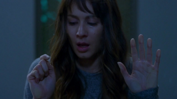 Pretty_Little_Liars_S07E20E21_WEB-DL_720p_DUAL_WWW_COMANDOTORRENTS_COM_3423.jpg