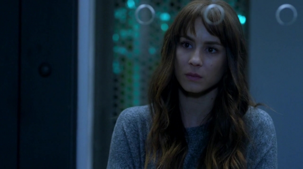 Pretty_Little_Liars_S07E20E21_WEB-DL_720p_DUAL_WWW_COMANDOTORRENTS_COM_3667.jpg