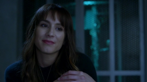 Pretty_Little_Liars_S07E20E21_WEB-DL_720p_DUAL_WWW_COMANDOTORRENTS_COM_3786.jpg