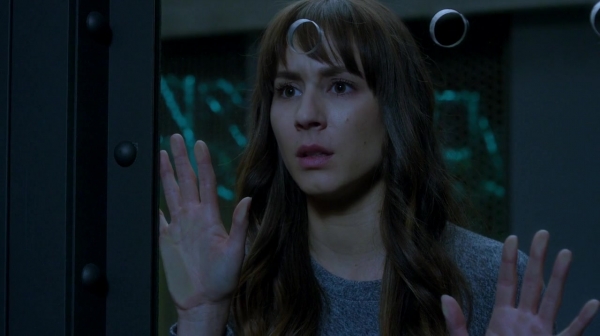 Pretty_Little_Liars_S07E20E21_WEB-DL_720p_DUAL_WWW_COMANDOTORRENTS_COM_3938.jpg