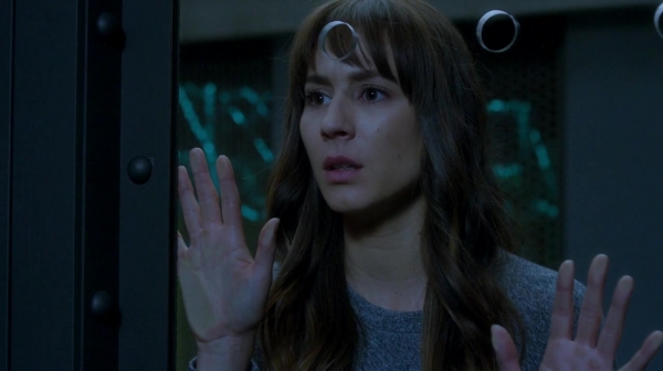Pretty_Little_Liars_S07E20E21_WEB-DL_720p_DUAL_WWW_COMANDOTORRENTS_COM_3939.jpg