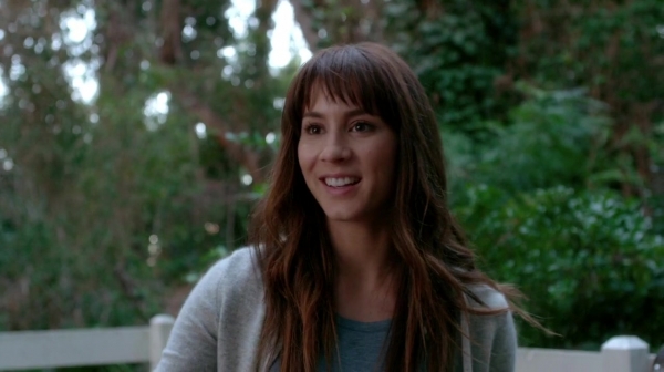 Pretty_Little_Liars_S07E20E21_WEB-DL_720p_DUAL_WWW_COMANDOTORRENTS_COM_4010.jpg