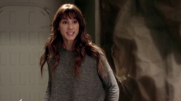 Pretty_Little_Liars_S07E20E21_WEB-DL_720p_DUAL_WWW_COMANDOTORRENTS_COM_4284.jpg