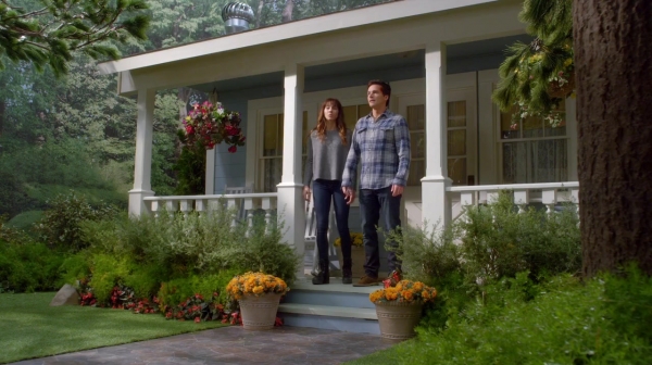Pretty_Little_Liars_S07E20E21_WEB-DL_720p_DUAL_WWW_COMANDOTORRENTS_COM_4447.jpg