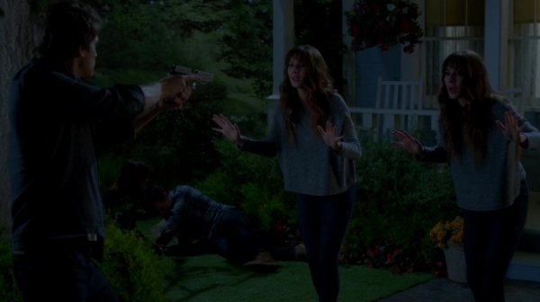 Pretty_Little_Liars_S07E20E21_WEB-DL_720p_DUAL_WWW_COMANDOTORRENTS_COM_4535.jpg