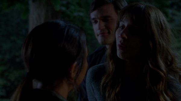 Pretty_Little_Liars_S07E20E21_WEB-DL_720p_DUAL_WWW_COMANDOTORRENTS_COM_4597.jpg
