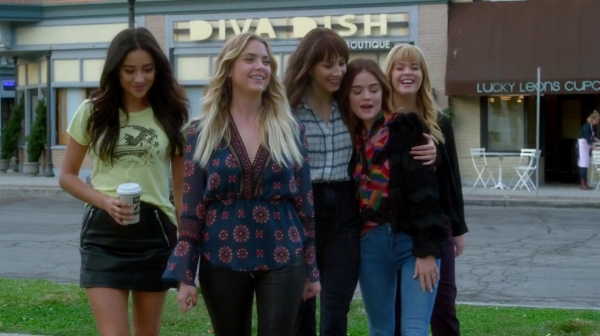 Pretty_Little_Liars_S07E20E21_WEB-DL_720p_DUAL_WWW_COMANDOTORRENTS_COM_4757.jpg