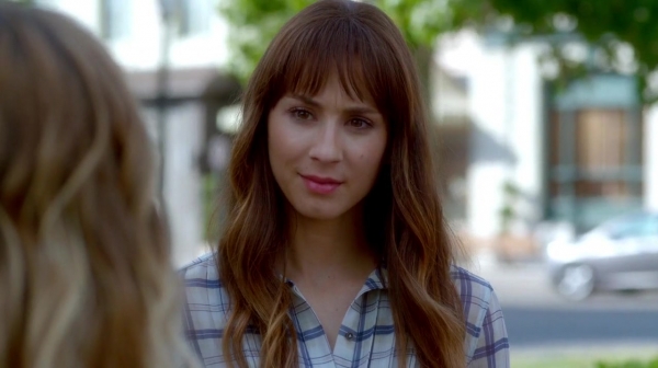 Pretty_Little_Liars_S07E20E21_WEB-DL_720p_DUAL_WWW_COMANDOTORRENTS_COM_4779.jpg