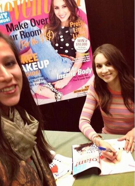 SigningSeventeen_36.jpg