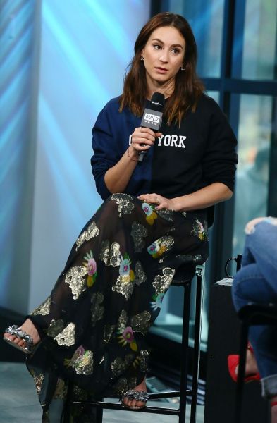 HQ
