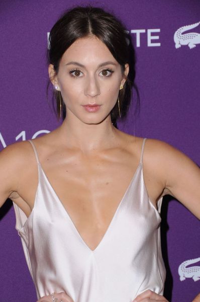 HQ
