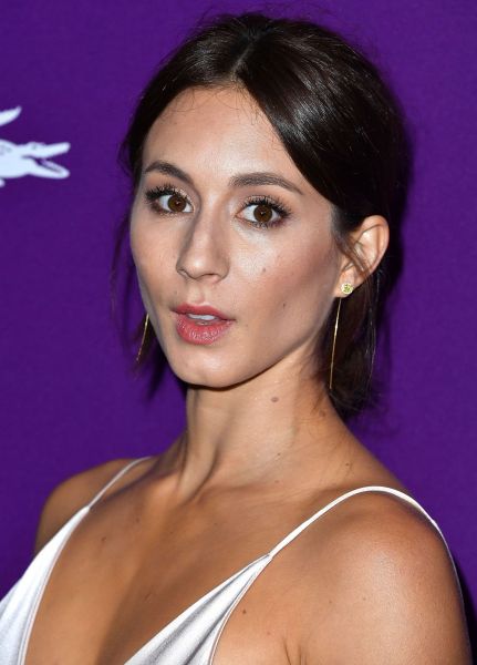 HQ
