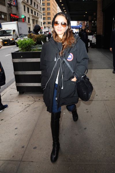 HQ

