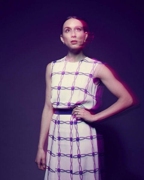 HQ
