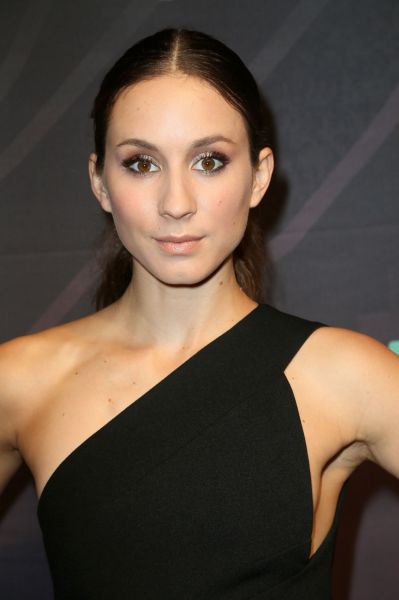 HQ
