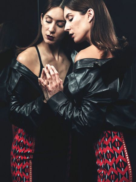 HQ
