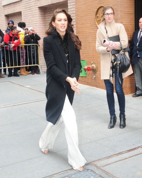 troianleavingtheview120116-033.jpg