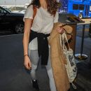 Filename=LAX0504017-041.jpg
Filesize=316KiB
Dimensions=1318x2048
Date added=Apr 06, 2017 LAX0504017-041.jpg