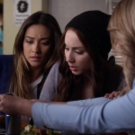 Pretty_Little_Liars_S05E06_Mini_720p_WEB-DL_Dual_RMZ-Dinho_0574.jpg
