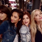 Pretty_Little_Liars_S06E11_Of_Late_I_Think_of_Rosewood_720p_WEB-DL_DD5_1_H_264-NTb_0422.jpg