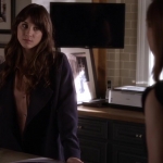 Pretty_Little_Liars_S06E11_Of_Late_I_Think_of_Rosewood_720p_WEB-DL_DD5_1_H_264-NTb_0747.jpg