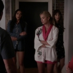 Pretty_Little_Liars_S06E13_The_Gloves_Are_On_720p_WEB-DL_DD5_1_H_264-NTb_1898.jpg