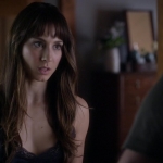 Pretty_Little_Liars_S06E15_Do_Not_Disturb_720p_WEB-DL_DD5_1_H_264-NTb_0375.jpg
