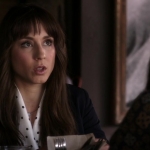 Pretty_Little_Liars_S06E15_Do_Not_Disturb_720p_WEB-DL_DD5_1_H_264-NTb_1126.jpg