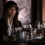 Pretty_Little_Liars_S06E15_Do_Not_Disturb_720p_WEB-DL_DD5_1_H_264-NTb_1143.jpg