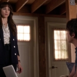 Pretty_Little_Liars_S06E15_Do_Not_Disturb_720p_WEB-DL_DD5_1_H_264-NTb_1395.jpg