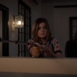 Pretty_Little_Liars_S06E15_Do_Not_Disturb_720p_WEB-DL_DD5_1_H_264-NTb_1856.jpg