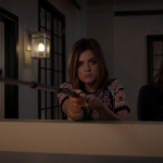 Pretty_Little_Liars_S06E15_Do_Not_Disturb_720p_WEB-DL_DD5_1_H_264-NTb_1857.jpg
