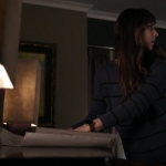 Pretty_Little_Liars_S06E15_Do_Not_Disturb_720p_WEB-DL_DD5_1_H_264-NTb_2421.jpg