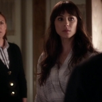 Pretty_Little_Liars_S06E17_We_ve_All_Got_Baggage_720p_WEB-DL_DD5_1_H_264-NTb_2108.jpg